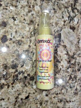 amika frizz-me-not Hydrating Anti-Frizz Treatment